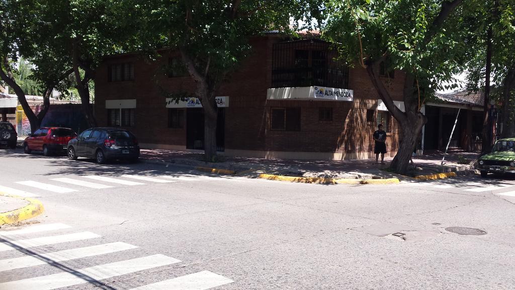 Hotel Alta Mendoza Exterior photo